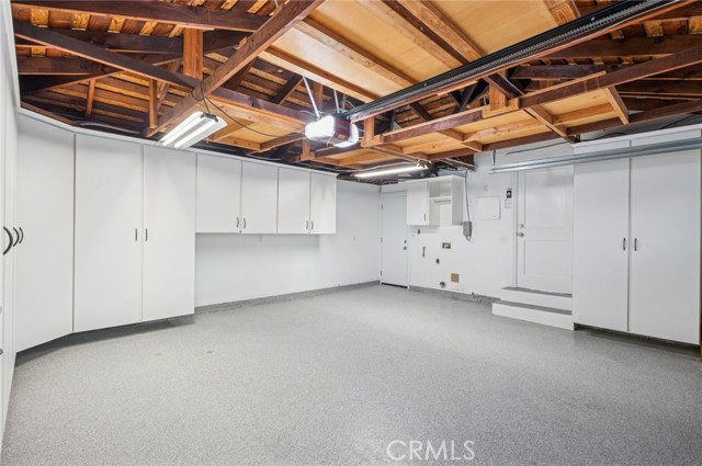 1912 Diana Ln, Newport Beach CA: https://media.crmls.org/medias/cfe5d4f1-fb29-4490-86d2-5b769151c5f3.jpg