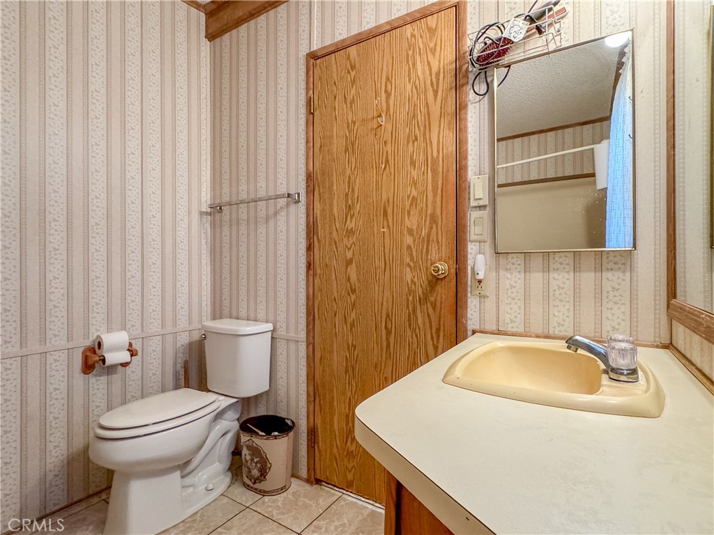 https://media.crmls.org/medias/cfe7d933-b5df-4a4b-a150-5e866217f4d2.jpg?preset=X-Large