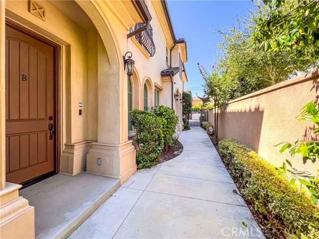 Detail Gallery Image 1 of 1 For 129 El Dorado St #B,  Arcadia,  CA 91006 - 3 Beds | 4 Baths