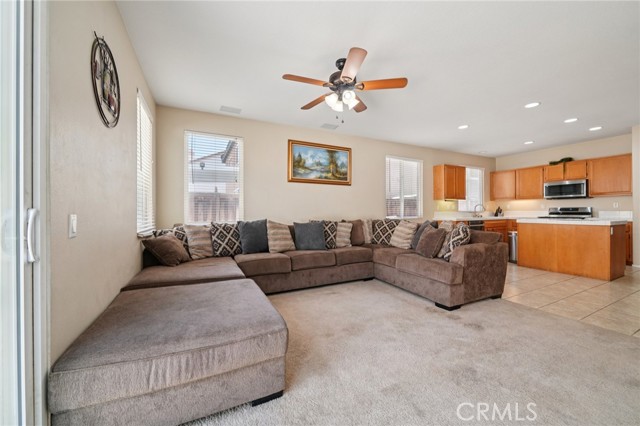 27872 Almont Way, Menifee CA: https://media.crmls.org/medias/cfe92498-9b31-4c02-8cef-d73143b87084.jpg