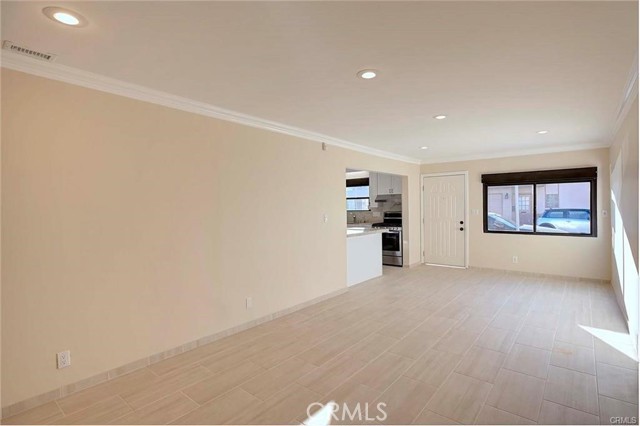 Detail Gallery Image 7 of 20 For 6800 W Oceanfront, Newport Beach,  CA 92663 - 3 Beds | 2 Baths