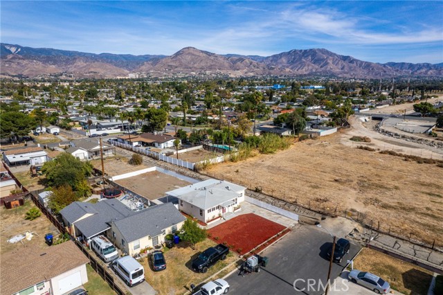 Detail Gallery Image 22 of 24 For 25596 Walker St, San Bernardino,  CA 92404 - 4 Beds | 2 Baths