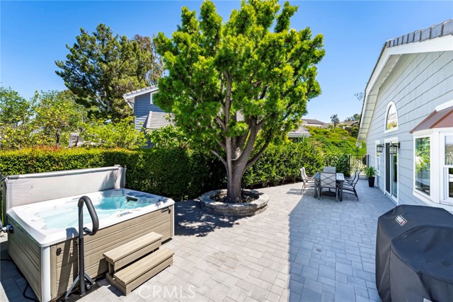 Image 39 of 63 For 3 Taylor Place