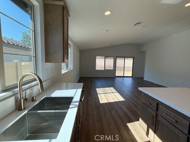 1556 Park Village Drive, Beaumont CA: https://media.crmls.org/medias/cfea4038-3180-4ec4-8068-575a21a3ecae.jpg