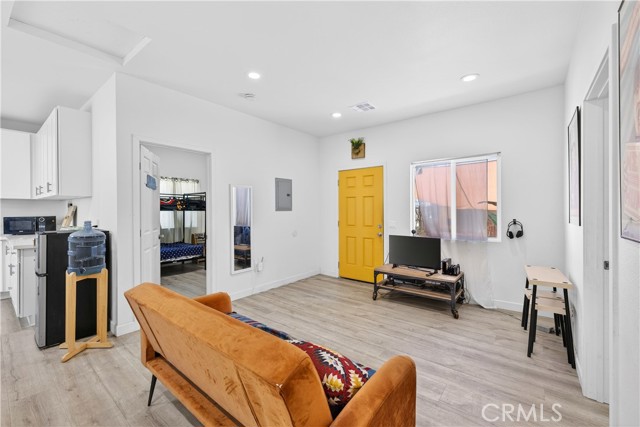 Detail Gallery Image 27 of 47 For 614 N Shelton, Santa Ana,  CA 92703 - 5 Beds | 2 Baths