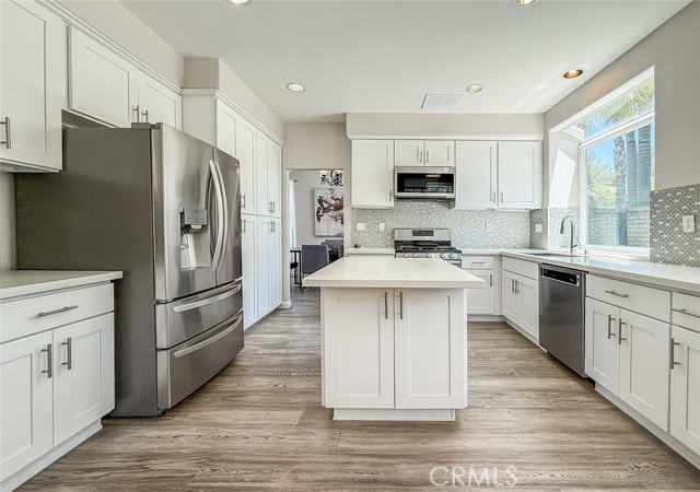 462 Cremona Way, Oak Park CA: https://media.crmls.org/medias/cfea9cc2-24ca-4c5d-9c96-46de71170995.jpg