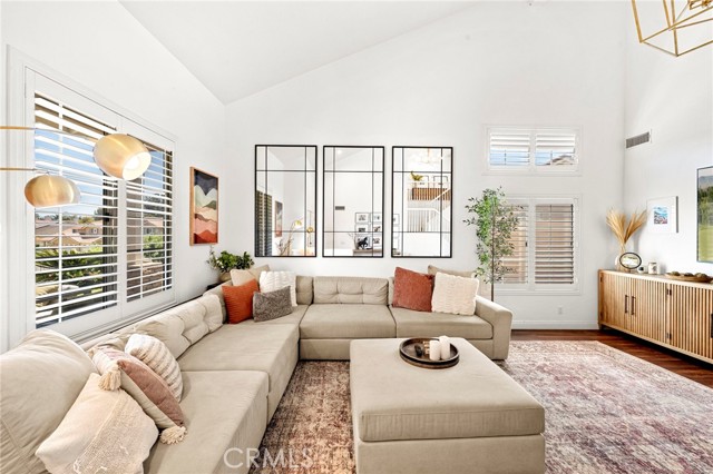 32211 Camino Nunez, Temecula CA: https://media.crmls.org/medias/cfea9d45-7da5-4118-b0b6-b2a26bb4d86f.jpg