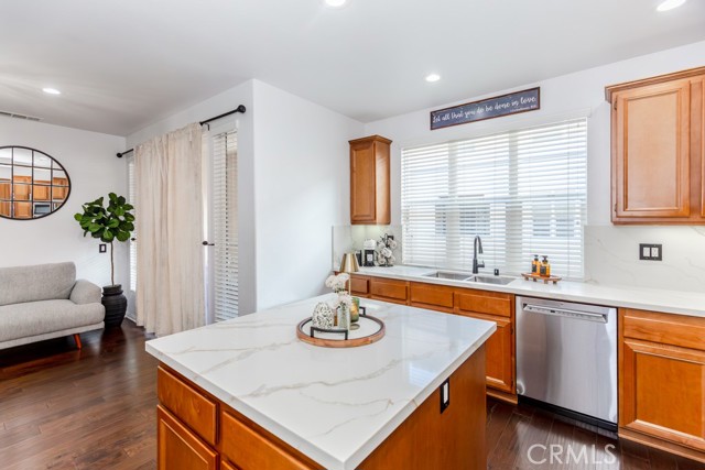 Detail Gallery Image 14 of 75 For 4468 Owens #103,  Corona,  CA 92883 - 3 Beds | 2/1 Baths
