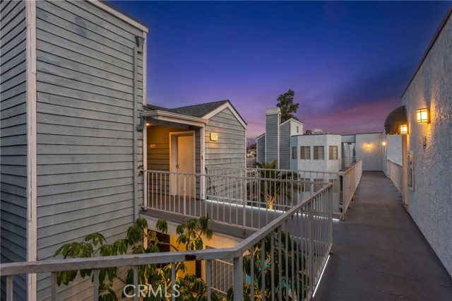 Detail Gallery Image 32 of 35 For 1100 Euclid Ave #304,  Long Beach,  CA 90804 - 2 Beds | 2 Baths