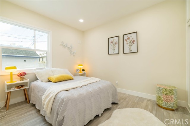 Detail Gallery Image 14 of 29 For 17803 Rhoda St, Encino,  CA 91316 - 3 Beds | 2 Baths