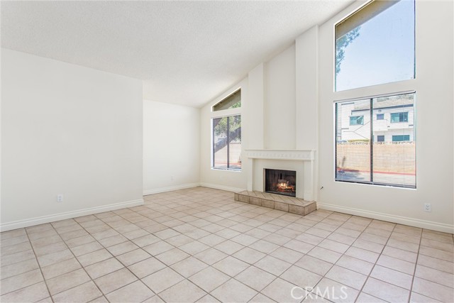 2061 W Redlands Boulevard, Redlands CA: https://media.crmls.org/medias/cfeba452-6419-46ac-8104-bd3b508b6db8.jpg
