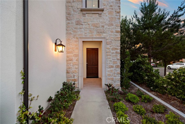Detail Gallery Image 4 of 45 For 101 Artista, Irvine,  CA 92602 - 4 Beds | 4 Baths