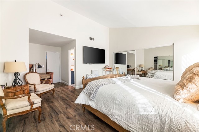 Detail Gallery Image 19 of 52 For 18146 Oxnard #48,  Tarzana,  CA 91356 - 3 Beds | 2/1 Baths