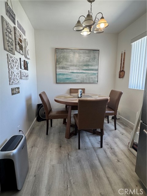 300 N Isabel Street, Glendale CA: https://media.crmls.org/medias/cfec89f3-f6d5-4ec7-8306-15996157e51f.jpg
