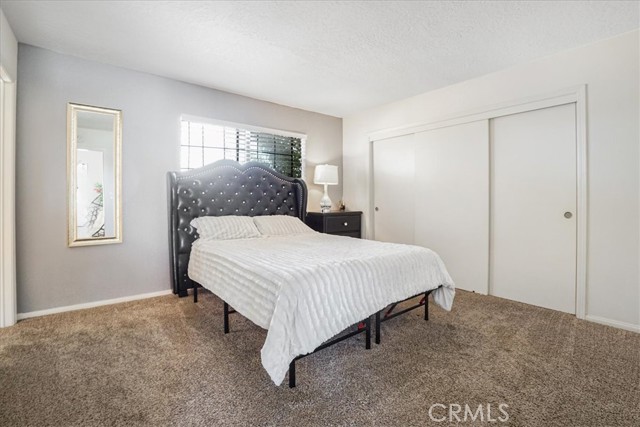 18760 Otomian Road, Apple Valley CA: https://media.crmls.org/medias/cfec9bac-a0da-48f4-88ef-fc33e81aa07b.jpg