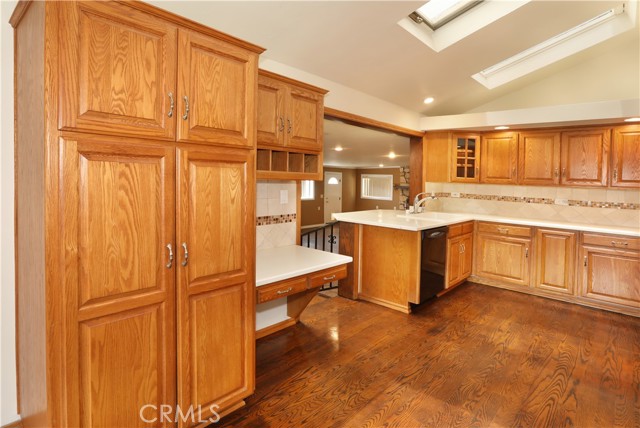1241 E Mayfair Avenue, Orange CA: https://media.crmls.org/medias/cfeca9b4-c2ad-425f-956f-4e023ceeaec3.jpg