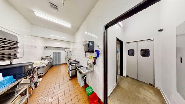 641 W Palmdale Boulevard, Palmdale CA: https://media.crmls.org/medias/cfed096d-7ca1-44cc-9e4a-615317a19ab4.jpg