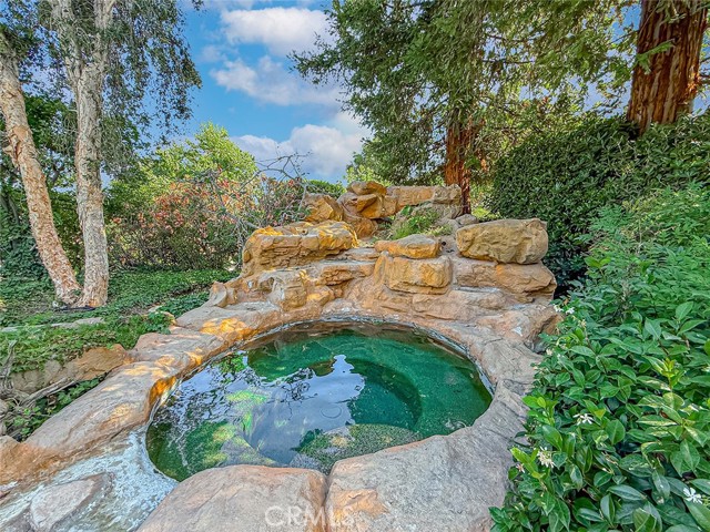 27014 Helmond Drive, Calabasas CA: https://media.crmls.org/medias/cfed5859-4171-4af0-b72d-1eb07f8dd0b4.jpg