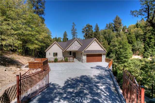 1285 N State Highway 173, Lake Arrowhead, California 92352, 4 Bedrooms Bedrooms, ,2 BathroomsBathrooms,Residential,For Sale,1285 N State Highway 173,CRIG24217261