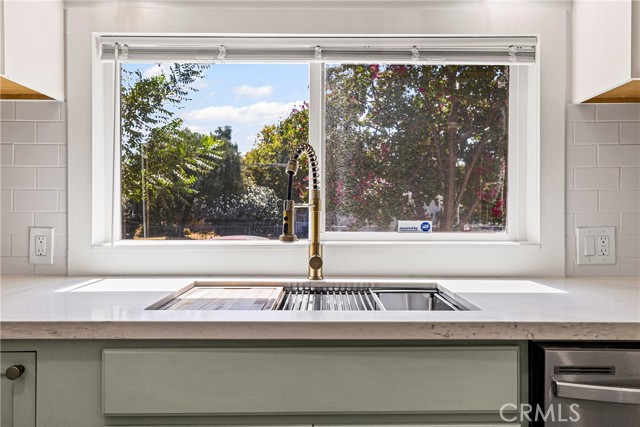 Detail Gallery Image 23 of 40 For 708 Johnson St, Red Bluff,  CA 96080 - 4 Beds | 2 Baths