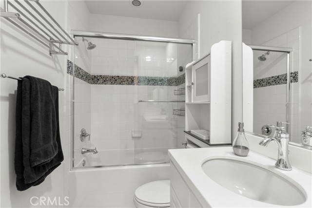 Detail Gallery Image 44 of 73 For 27601 Skylark Ln, Saugus,  CA 91350 - 6 Beds | 5/1 Baths
