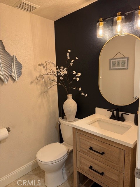 Detail Gallery Image 3 of 13 For 22896 Leo Ln #86,  Lake Forest,  CA 92630 - 4 Beds | 2/1 Baths
