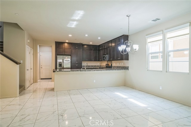 Detail Gallery Image 12 of 32 For 40029 Calle Real #28,  Murrieta,  CA 92563 - 4 Beds | 2/1 Baths