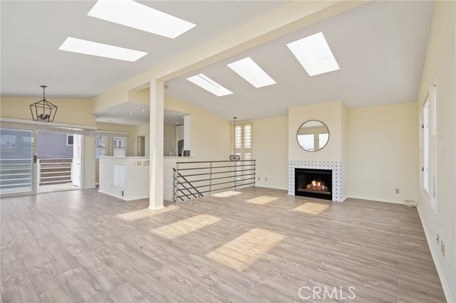 221 33rd Street, Manhattan Beach, California 90266, 3 Bedrooms Bedrooms, ,1 BathroomBathrooms,Residential,Sold,33rd,SB22087208