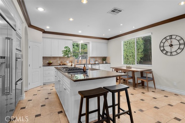 2016 Robinson Street, Redondo Beach CA: https://media.crmls.org/medias/cff19e95-63aa-4391-89da-d23afabfbad7.jpg