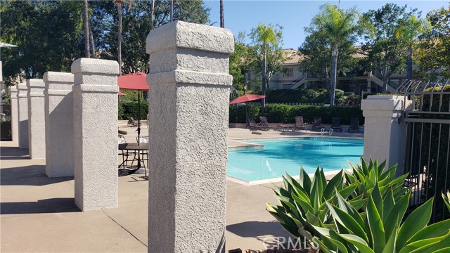 28 Coralino, Rancho Santa Margarita CA: https://media.crmls.org/medias/cff212b4-d203-4946-8217-febbbea6779a.jpg