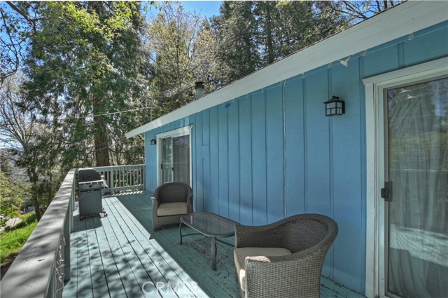 22365 Pine Drive, Cedarpines Park CA: https://media.crmls.org/medias/cff2249d-c8b3-4e3d-becf-36f6212ca211.jpg