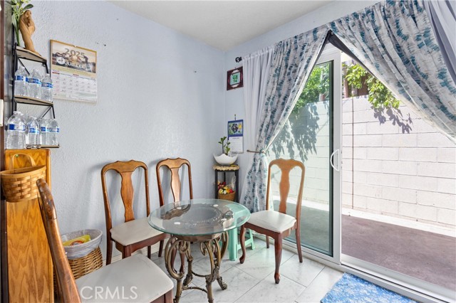 1838 S Artesia Street, Santa Ana CA: https://media.crmls.org/medias/cff30687-df31-4e55-86d2-f993b8661198.jpg