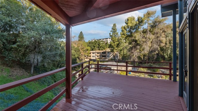 Detail Gallery Image 42 of 44 For 1942 Los Encinos Ave, Glendale,  CA 91208 - 3 Beds | 3 Baths