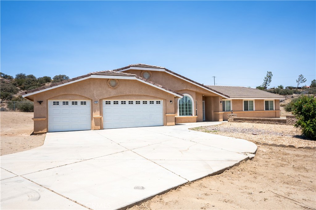 7122 Aster Road