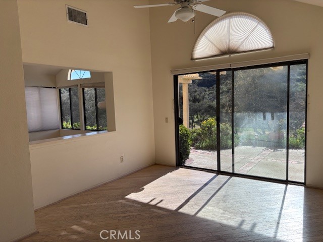 Detail Gallery Image 14 of 18 For 2262 Vista Valley, Vista,  CA 92084 - 2 Beds | 2 Baths