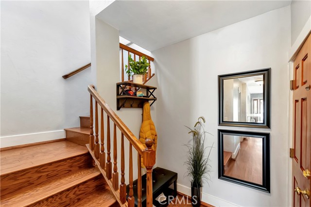 218 Covina Avenue, Long Beach CA: https://media.crmls.org/medias/cff5b2fb-4223-424c-aa1f-ae9b78e0e561.jpg