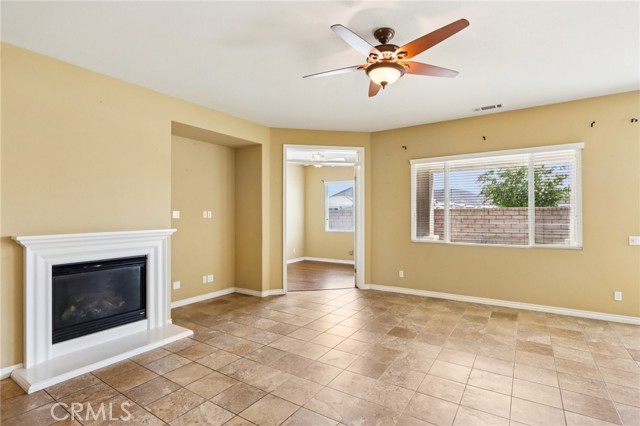 Detail Gallery Image 8 of 44 For 5107 via Bajamar, Hemet,  CA 92545 - 3 Beds | 3 Baths