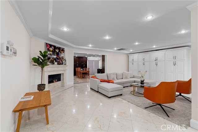 Detail Gallery Image 2 of 9 For 11131 Mac Murray St, Garden Grove,  CA 92841 - 6 Beds | 6 Baths