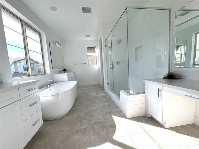 Detail Gallery Image 8 of 19 For 5168 Solace Dr, Rancho Mission Viejo,  CA 92694 - 4 Beds | 3 Baths