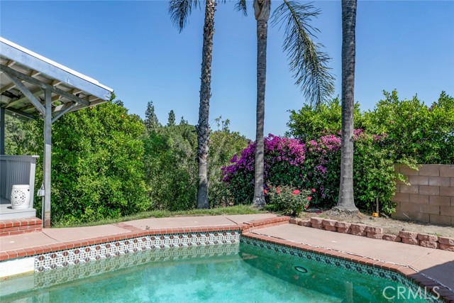 12410 Mclennan Avenue, Granada Hills CA: https://media.crmls.org/medias/cff68921-e046-438b-92d0-0581f2398e86.jpg