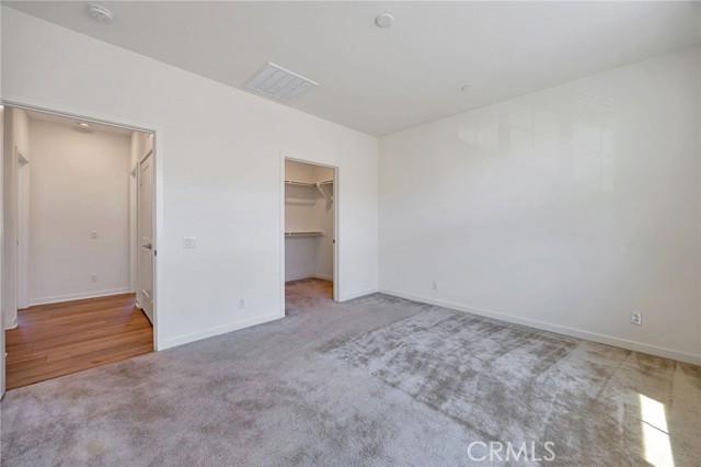 8227 Traveller Street, Chino CA: https://media.crmls.org/medias/cff74a27-4cee-418a-95f8-5375adda51d3.jpg