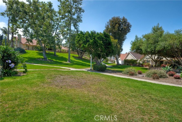 6766 Camino Del Prado, Carlsbad CA: https://media.crmls.org/medias/cff7843e-1810-494f-8001-ae227480f7ff.jpg