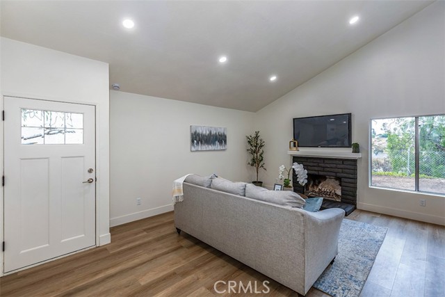 3683 Cactusview Drive, San Diego CA: https://media.crmls.org/medias/cff7acb1-b4c8-4294-9366-b4ec1465b4ab.jpg