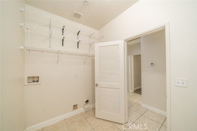 7404 Marshall Court, Highland CA: https://media.crmls.org/medias/cff89c0e-c436-4766-8b03-ef5ea9e03bb6.jpg