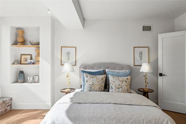 31402 Ocean View, Laguna Beach CA: https://media.crmls.org/medias/cff8a39e-00e8-4bd4-ba96-52531c190619.jpg