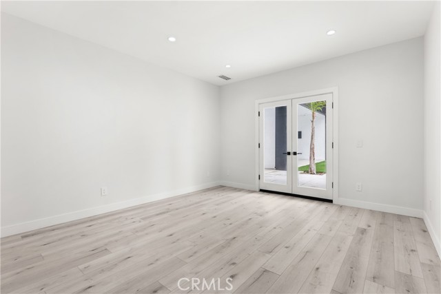 5965 Nora Lynn Drive, Woodland Hills CA: https://media.crmls.org/medias/cff96447-531b-4bfe-8407-bc6ba46a7318.jpg
