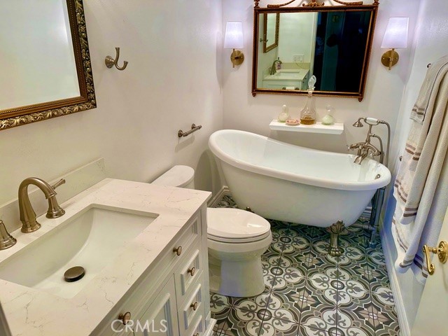 Detail Gallery Image 23 of 28 For 3273 San Amadeo a,  Laguna Woods,  CA 92637 - 2 Beds | 2 Baths