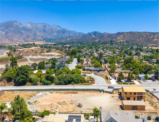 11570 Bryant Street, Yucaipa CA: https://media.crmls.org/medias/cffa4435-3869-4f9a-9111-da7f8214984c.jpg