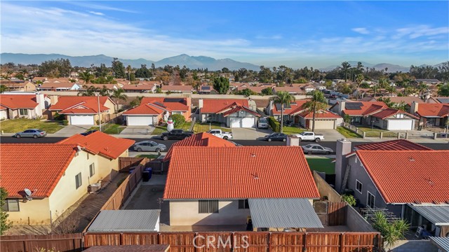 Detail Gallery Image 4 of 39 For 9380 Sultana Ave, Fontana,  CA 92335 - 3 Beds | 2 Baths