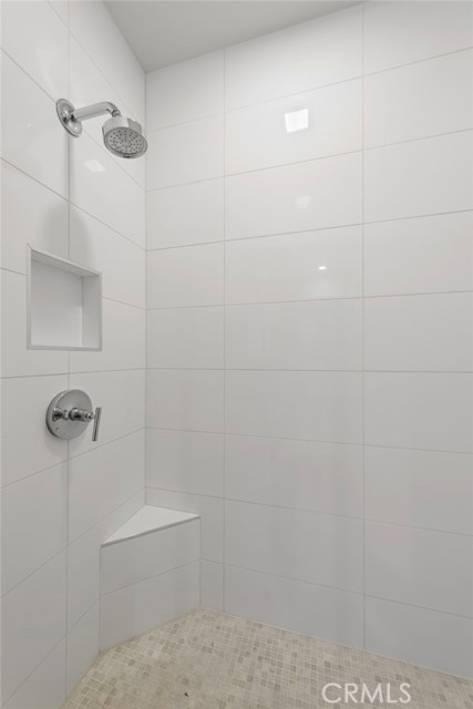 166 Villa Rdg, Irvine CA: https://media.crmls.org/medias/cffaefe6-4146-4a25-89de-277ccbe0e25a.jpg